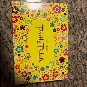 Ellen Tracy Vibrant Floral perfume set